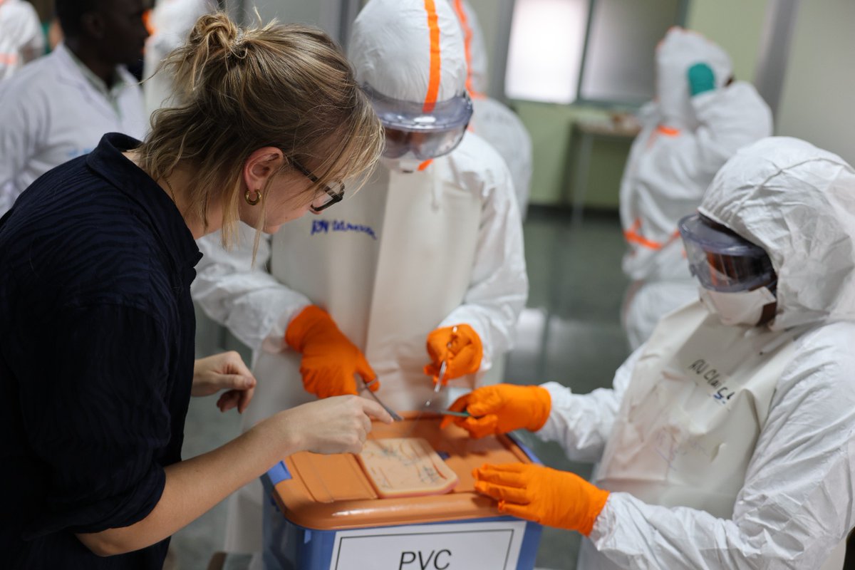 HospitalChuk's tweet photo. ..The skills are crucial for Rwanda's preparedness for potential future outbreaks 2/2. https://t.co/Yro5tNTKGS