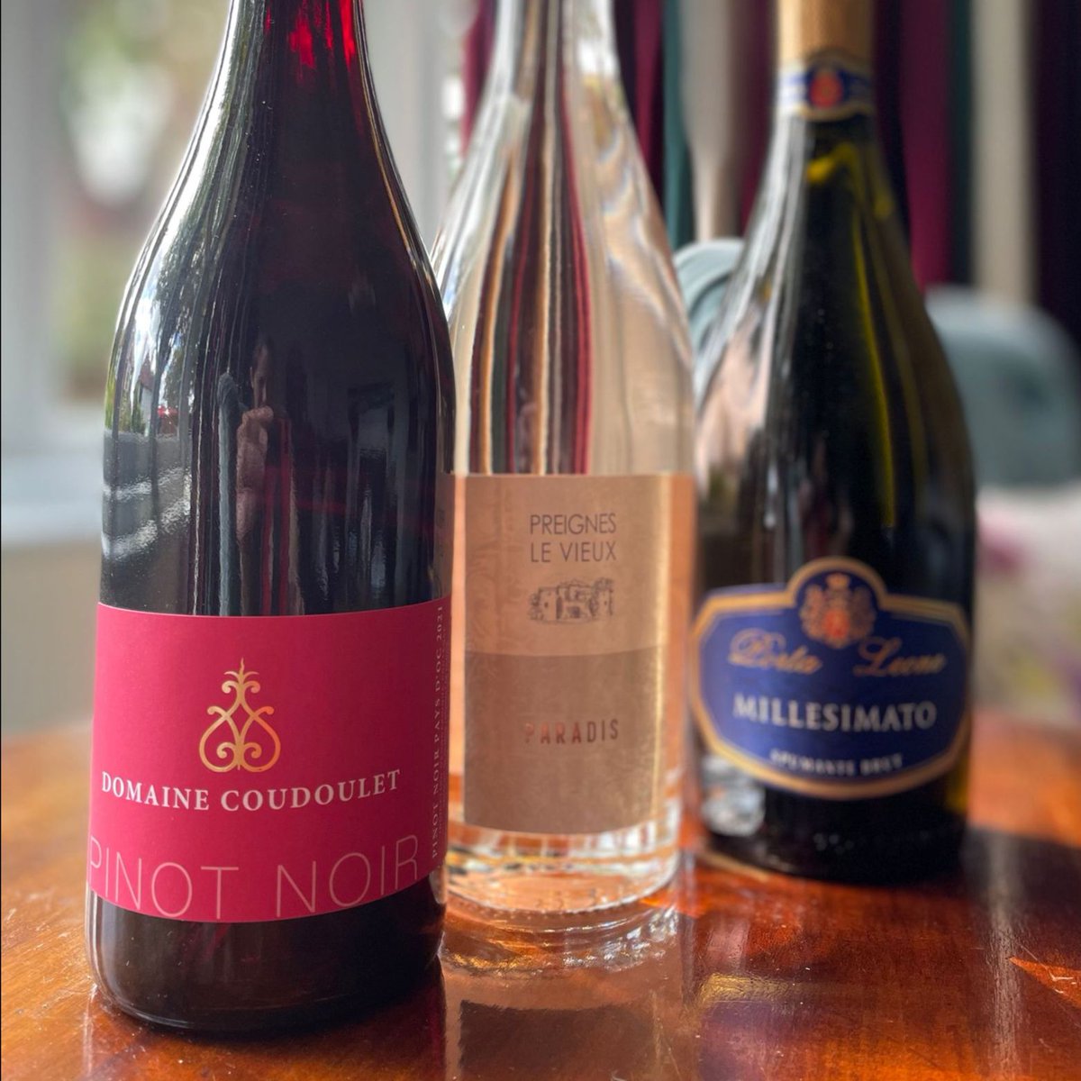 No need for a fancy umbrella when you visit the market - mailchi.mp/metre-market/m…