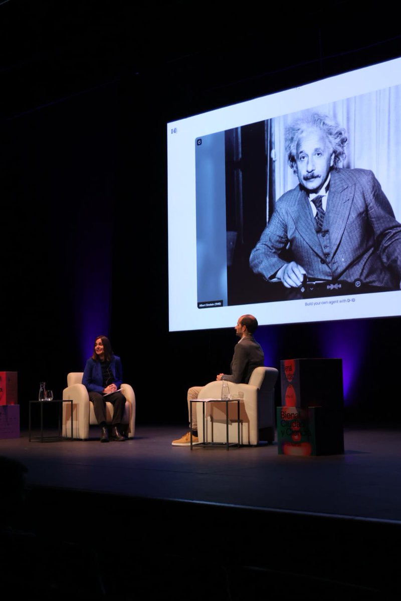 cbamadrid's tweet photo. Y para empezar… ¿qué pensaría Einstein si pudiera asomarse hoy al mundo cuántico que tanto discutió?👀

Su avatar, desarrollado por Q-Math (@_ICMAT y @uc3m) dialoga en directo con @MaraGarcaDaz3 y @ecsabin. https://t.co/1daDdOqpal