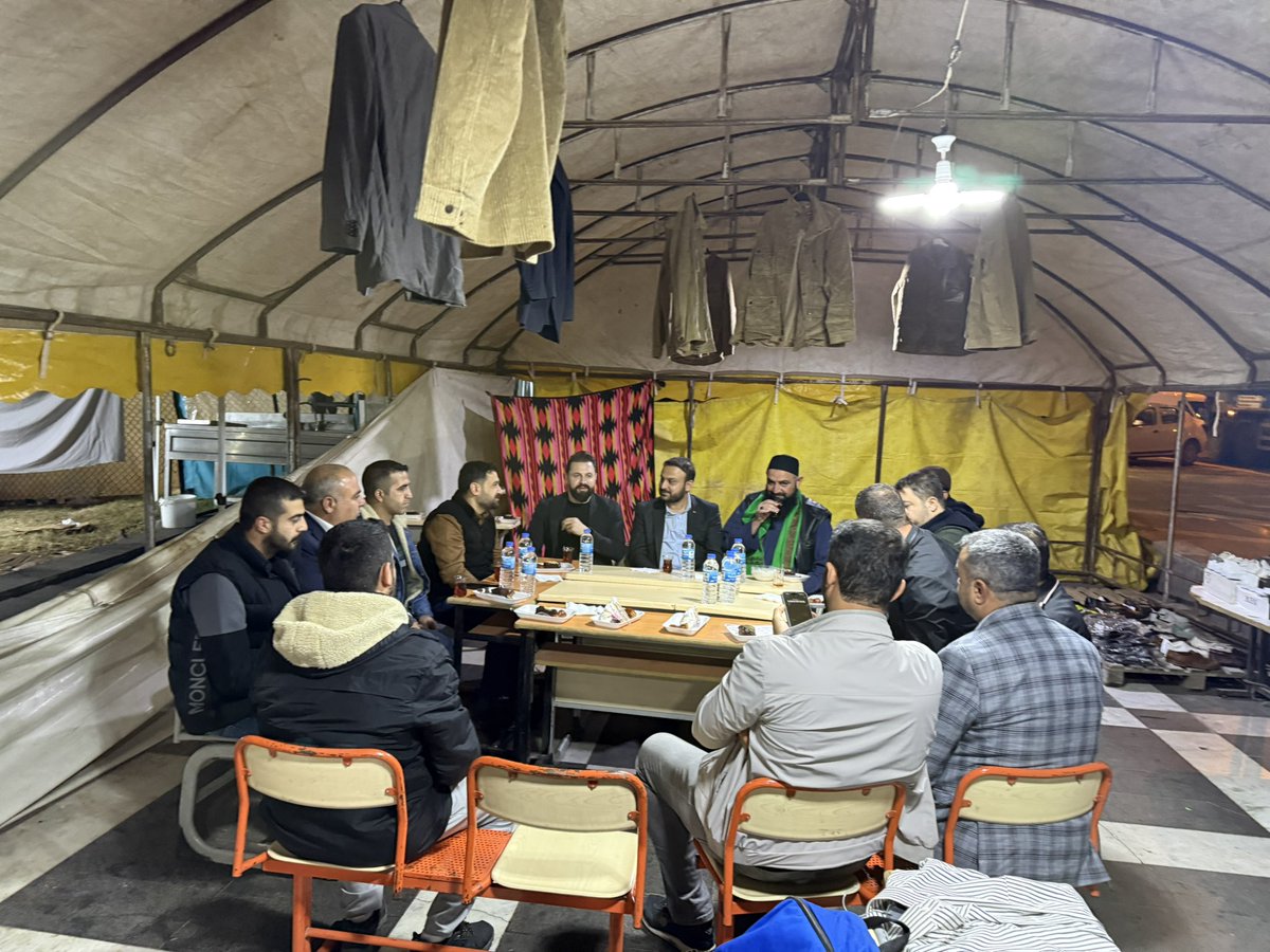 Akparti Haliliye ilçe başkanımız <a href="/mbagmanci63/">MUSTAFA BAĞMANCI</a> ve 
Yönetim Kurulu Üyelerimiz ile birlikte Abdulkadir Geylani Vakfı tarafından kurulan ‘İlim Talebelerine Destek’ kermesini ziyarette bulunduk.

#30GündeŞanlıurfa 
#AKHaliliye #AKParti #MustafaBağmancı #Şanlıurfa #Ankara #Göbeklitepe