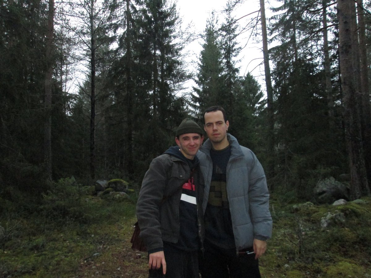krllzrs's tweet photo. Уже ось 2 місяці як в Норвегії
МЯУ https://t.co/C9fiTFChLZ