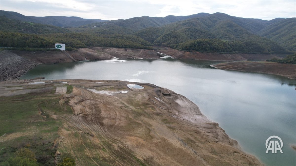 kuzeyormanlari's tweet image. Yalova&apos;nın su ihtiyacını karşılayan Gökçe Barajı&apos;nda su seviyesi %10&apos;a geriledi

Kuzey Ormanları’nda sürmekte olan yıkım, Marmara ve Batı Karadeniz’de yaşayan sayısız canlı ve milyonlarca insanın su, gıda ve sağlıklı çevrede yaşama hakkını yok ediyor. 

#KuzeyOrmanlarıYıkımınaSon…