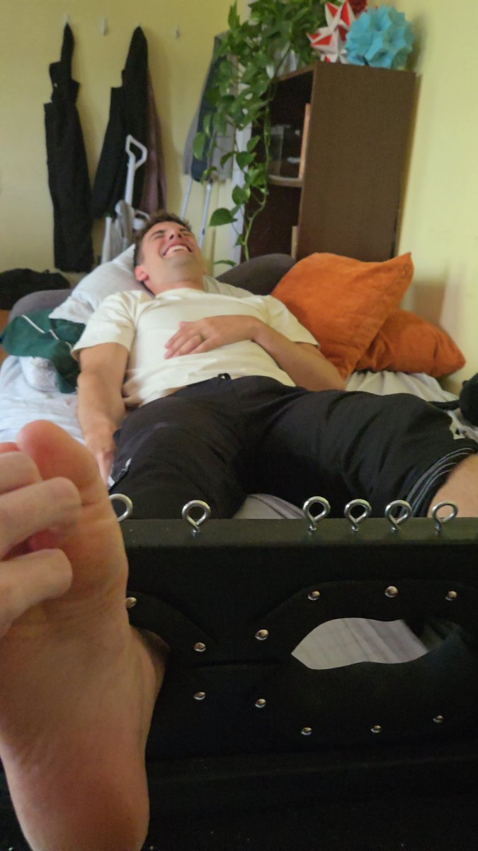 Felix Oliver tweet media