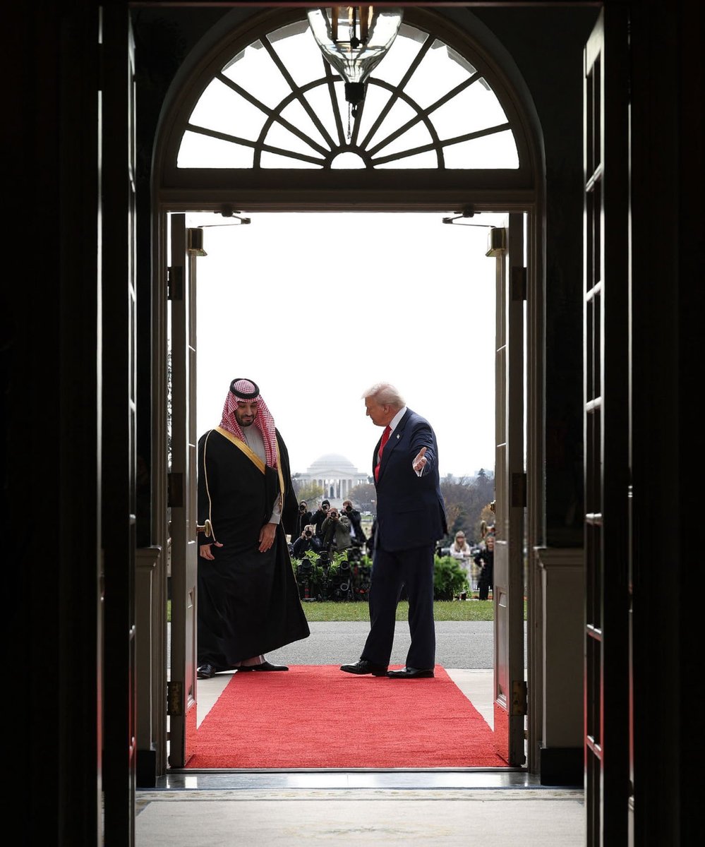 عزّك الله ، و عزّنا الله فيك 🇸🇦🤍 
#محمد_بن_سلمان_في_واشنطن