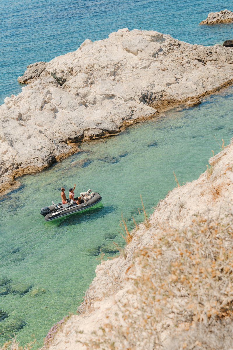 simonribc's tweet photo. From the shores of Milos https://t.co/ir1Br4tuRV