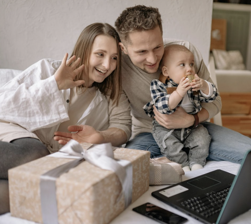 classconsulting's tweet image. Reduce holiday waste this year:

Send e-cards instead of paper cards​,
Opt for digital gift cards or donations, 
Host virtual events or webinars to connect, 
Encourage reusable decorations. 
​
How is your organization reducing waste this holiday season? Share your tips below!