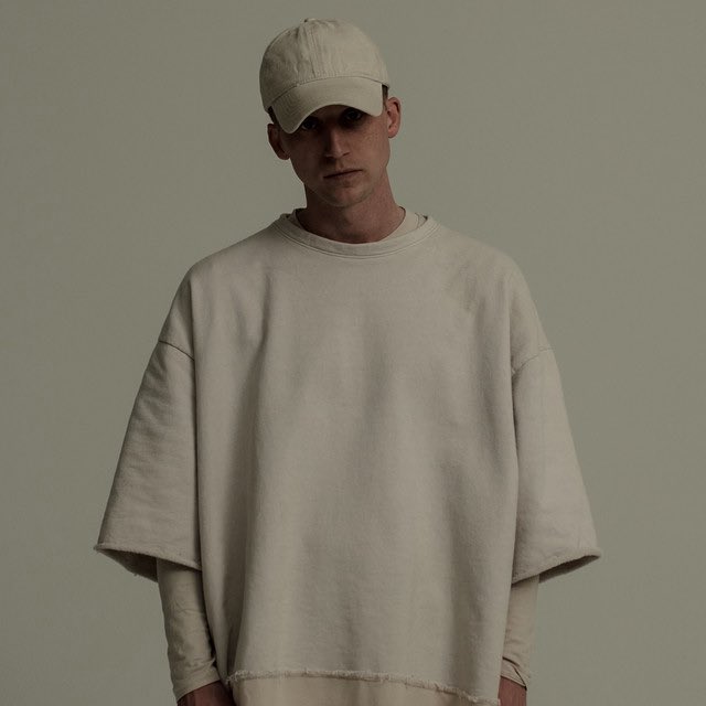 chartdata's tweet image. NF’s &quot;FEAR&quot; earned the #1 top single debut on global Spotify this weekend.