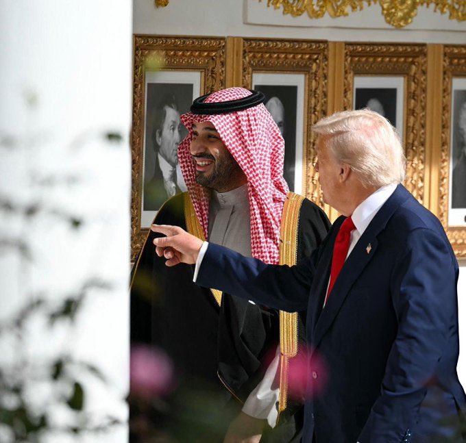 ❤️🇸🇦

 #محمد_بن_سلمان_في_واشنطن