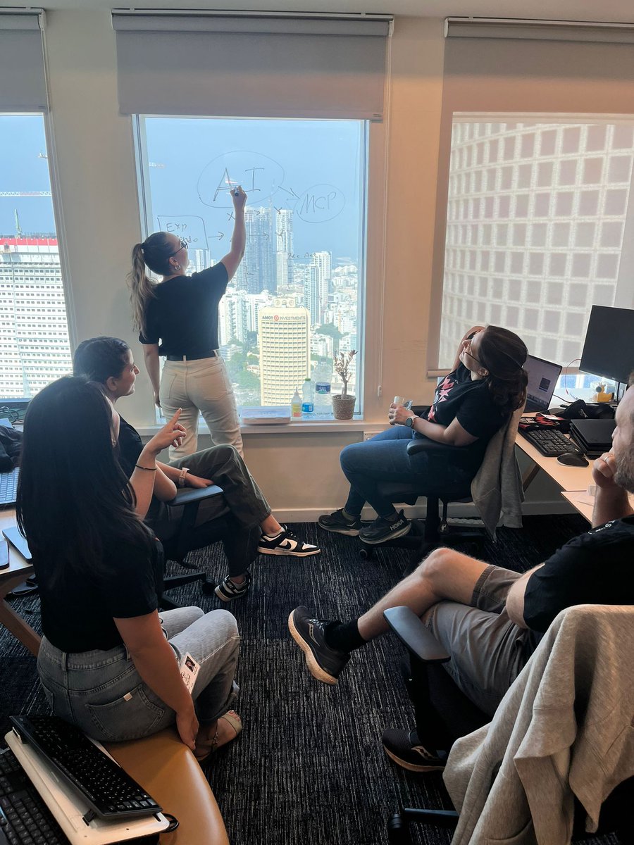 Bitsight's tweet image. Innovation starts with imagination—and our #Bitsighters are bringing it all! 💥 Bitsight’s 2025 Hackathon is a global event, kicking off in Israel with teamwork, creativity, and innovation that inspires. Here’s to building something amazing together! 💚 #LifeatBitsight