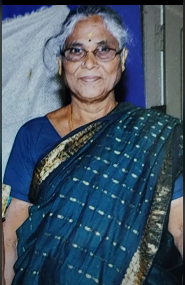 Sivaparvathijsp's tweet image. నీతో రెండు దశాబ్దాల జీవిత ప్రయాణం ఈ రోజు ముగిసింది  అత్తయ్య (కొత్తవారి సీతా మహా లక్ష్మి)
గత ఏడు సంవత్సరాలుగా పెరాలసిస్ తో బాధపడుతున్న మీరు ఈ రోజు మమ్మల్ని విడిచి భగవంతుని సన్నిధానం కి చేరుకున్నారు 
మీ ఆత్మ కు శాంతి చేకూరాలని భగవంతుణ్ణి ప్రార్థిస్తున్నాను 🙏
RIP 🙏