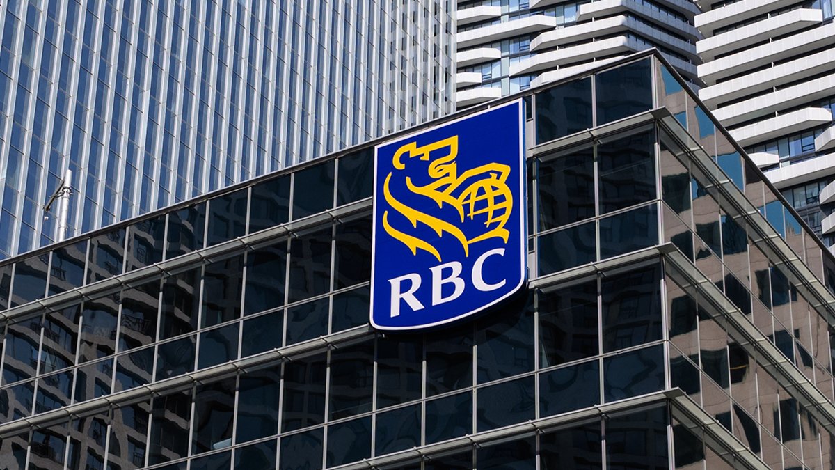 NVIDIAAI's tweet photo. 📢 @rbccm is bringing agentic AI into real-world financial workflows, from research to banking operations.

With NVIDIA accelerated computing, RBC has achieved:
📊 10× more document processing capacity
⚡ 60% faster research generation
💬 Real-time client insights
⏱️ Alpha discovery reduced from 12 months to 2

Read the full customer story: https://t.co/u67tslnrIx
