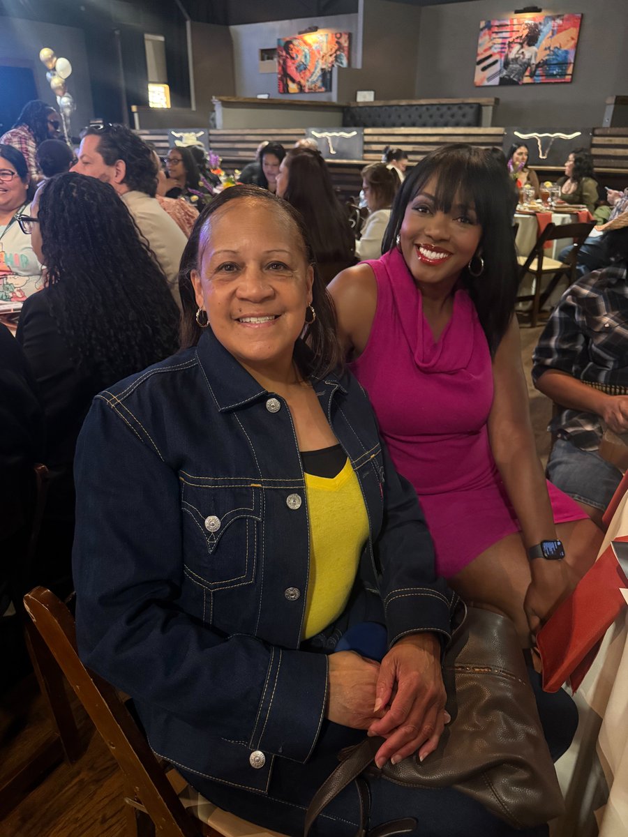 CarrElementary tweet media