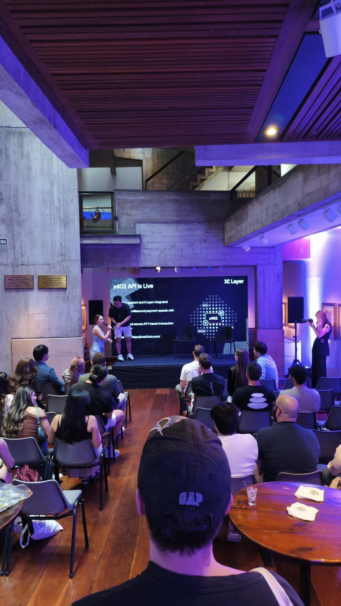 Supermooncamp's tweet image. We are here dominating Buenos Aires!

If you are a Builder in Devconnect, come meet @XLayerOfficial @okx @chainlink @PotatoSwap_Fi