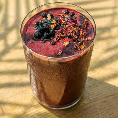 TwoClassyChics's tweet image. Acai Guarana Smoothies: Boost Your Wellness the Delicious Way - The Classy Chics twoclassychics.com/2025/11/acai-g…