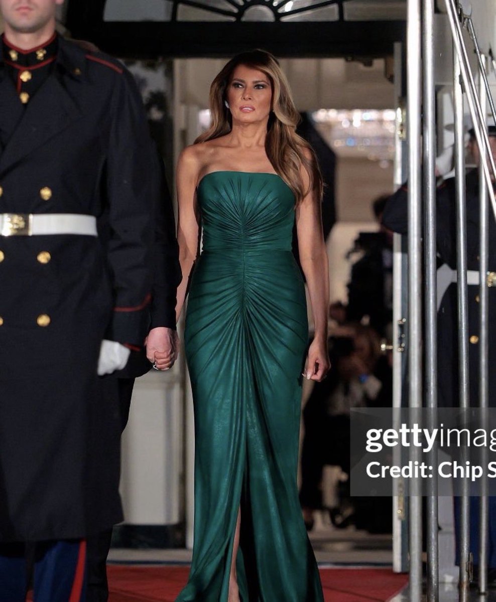 MAGAVoice's tweet image. Who else thinks First Lady Melania looks stunning tonight in this beautiful dress ?