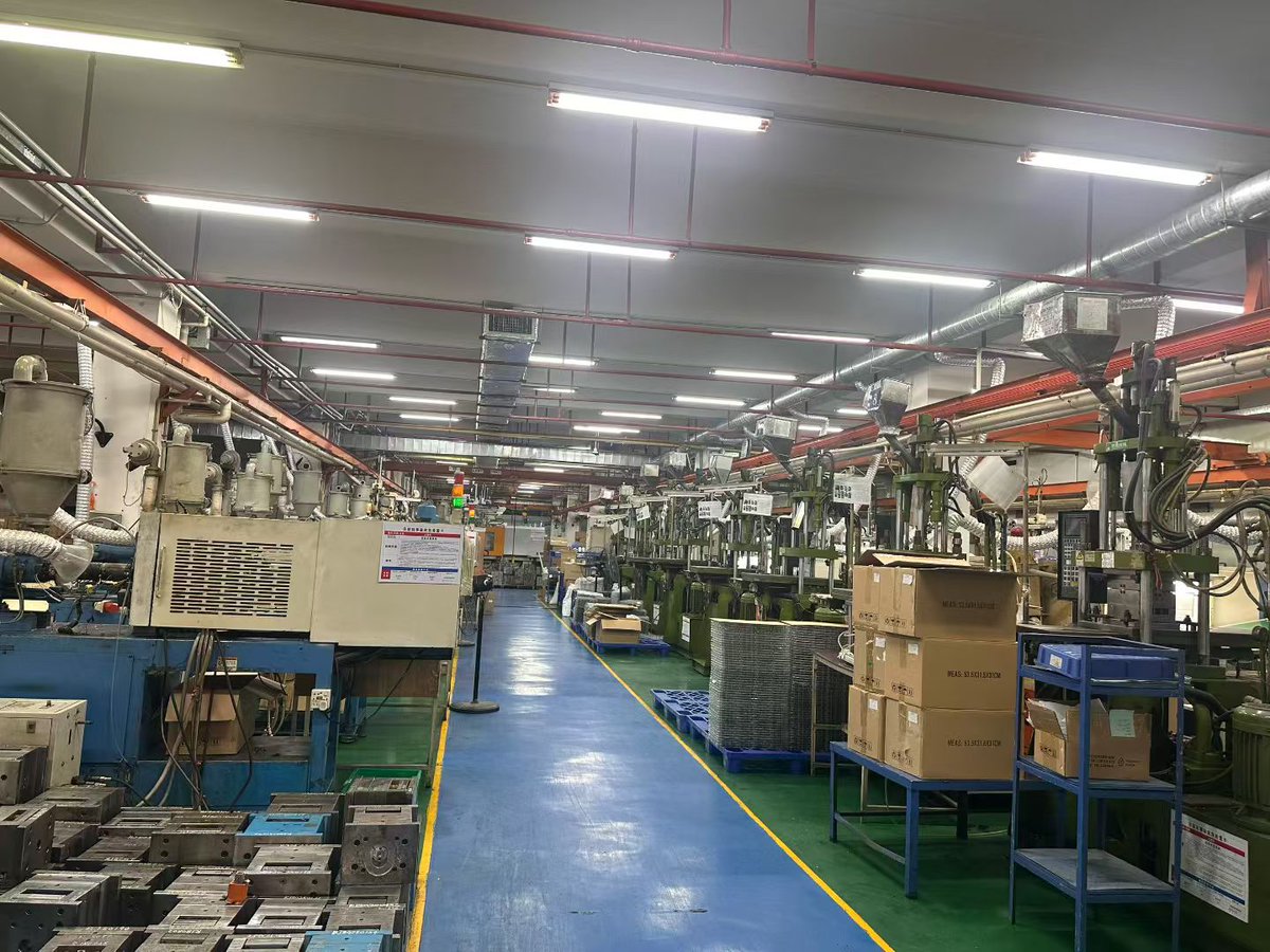 Open_Embed's tweet image. Start the molding of our new  rugged controller series and I/O module.
#Industry40   #IndustrialIOT #INDUSTRY #AUTOMATION #PLC #EdgeComputing #codesys