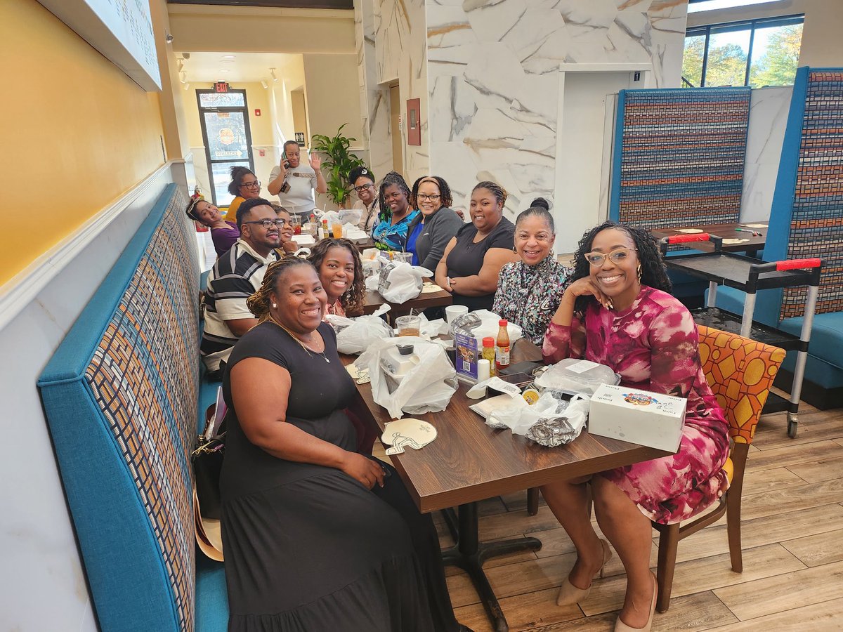 We came together to share gratitude, enjoy fellowship, and engage in meaningful conversations about what it means to be Brookview’s Champions for Students. Collaboration and commitment were at the heart of our time together—because when we work as a team, our students win! 💙