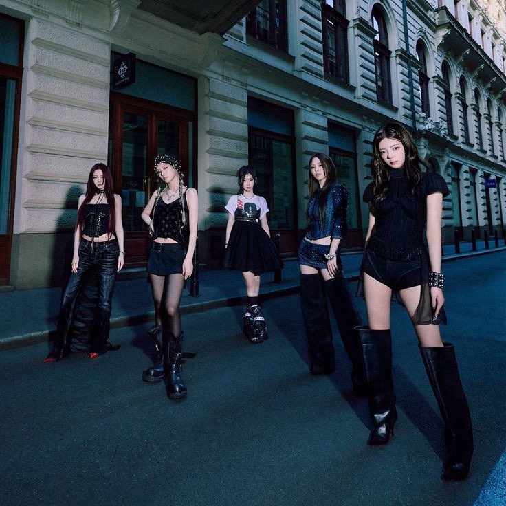 itzypopbase's tweet image. ATTENTION MIDZYS‼️

donate $5 or more for a chance to win a signed TUNNEL VISION album.
for the next 15 hours, every donation will go directly toward fancast votes.

our paypal: paypal.com/paypalme/ITZYP…