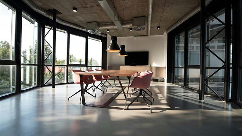 AsiaBriefing's tweet image. When choosing a #BusinessStructure in Vietnam, an #LLC suits long-term concentrated ownership, while a #JSC offers easier share transfers and scalability for minority investors. Structure choice impacts growth and investment flexibility.

Stay informed ⤵️
ow.ly/kJxx50XsvLI