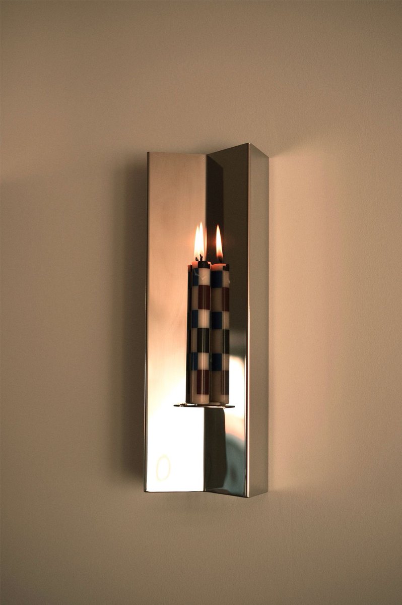 luusssso's tweet image. Underrated interior design element

The candle wall sconce
