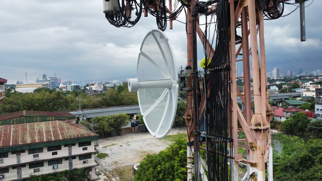 adobotech's tweet image. Smart Communications, Inc. has piloted the use of remote-controlled robotic arms in its cell site towers to enable real-time network optimization and coverage improvement, particularly in underserved areas.
#Adobotech #Smart #SmartCommunication
adobotech.net/2025/11/smart-…