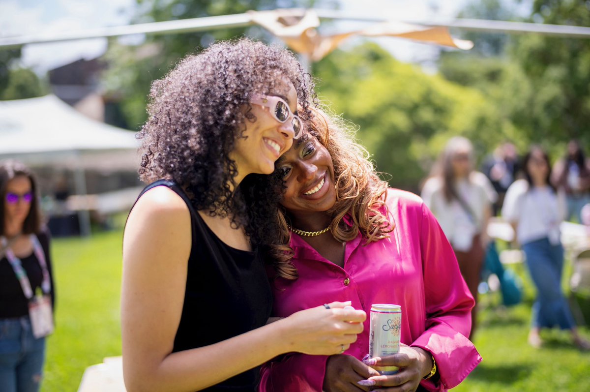 i didn't even wanna go out that day but you could never tell from the way she has me smiling 💞💞💞