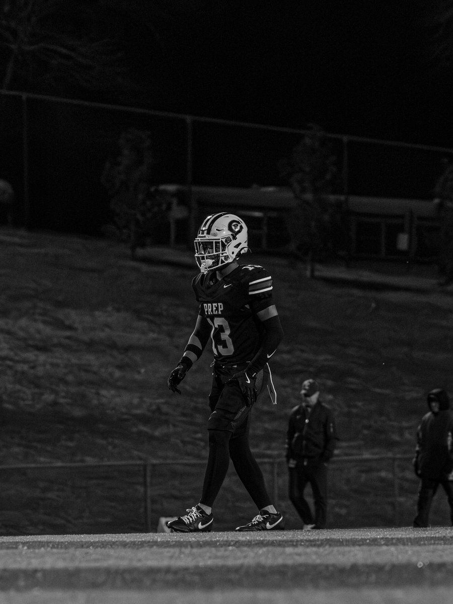 Junior Season Stats + Highlights
5’10 180 4.3gpa
10-2 Record
- 69 tackles
- 2.5 TFL
- 5 int (1 pick 6)
- 1 forced fumble 
- 258 punt ret yards - 16 ret. (16.1 ypr)
- 2 punt return tds
- 16 catches - 127 yards (7.9 ypc)
- 608 all purpose yards 
Highlights: hudl.com/v/2TDAT9