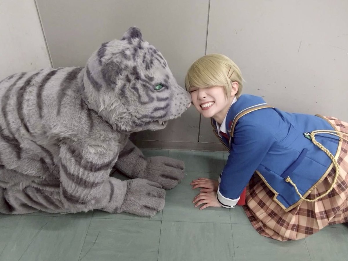 おはよーーー！！！！

よろしくな！ヴァゥゥゥゥ…！！💙
 #舞台ヘブバン #ヘブバン