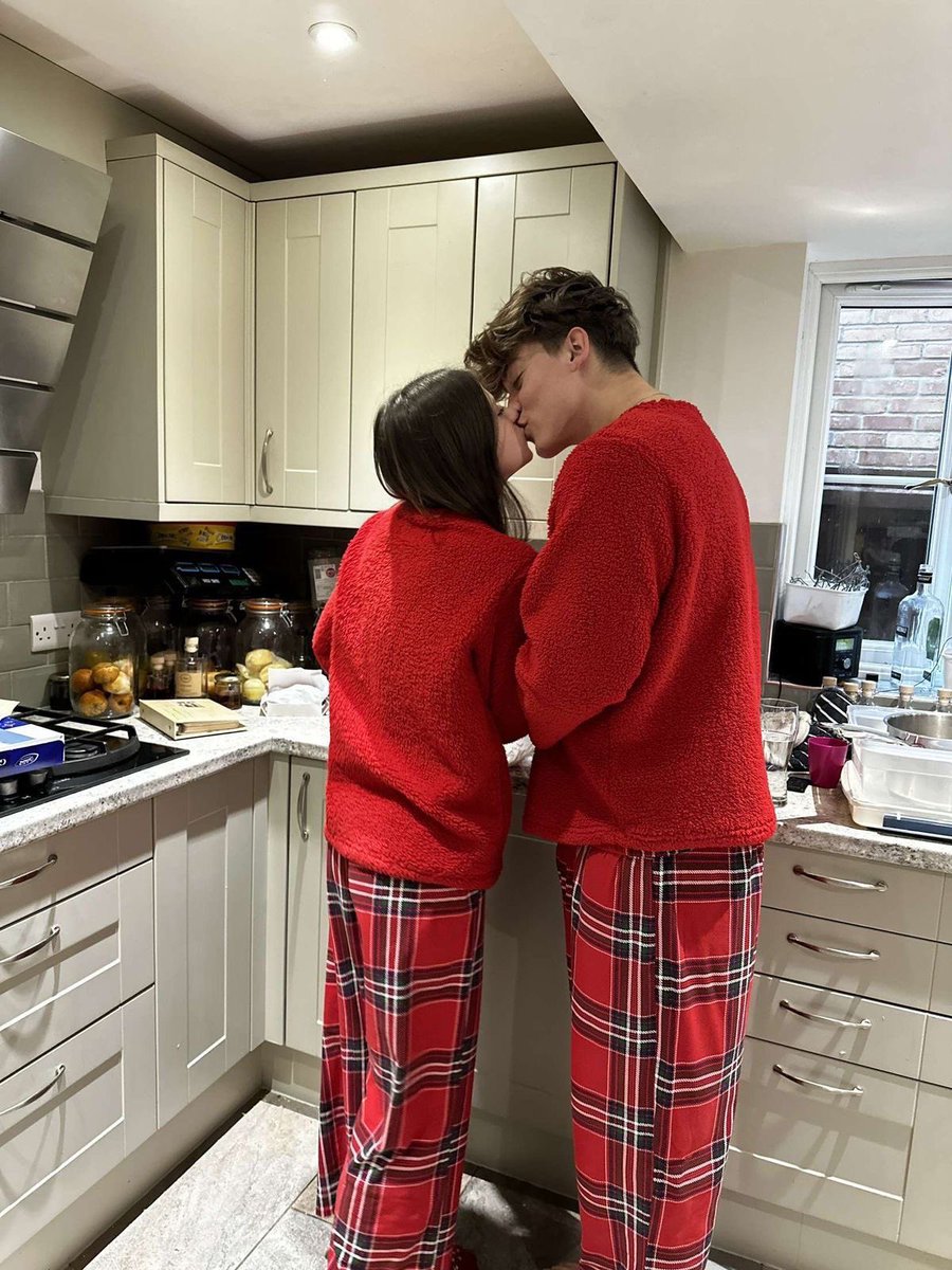 loversphotoss's tweet image. 