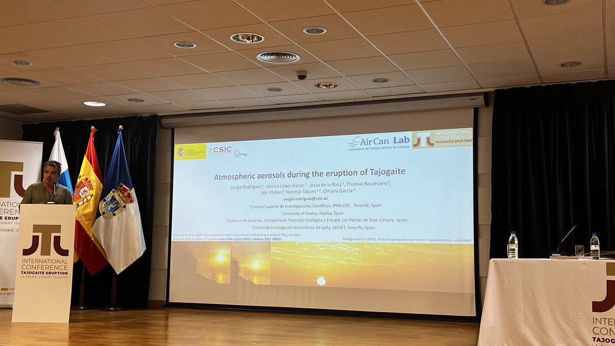 AirCanLab's tweet photo. Congreso erupción del Tajogaite. El @AirCanLab presenta 5️⃣ pósters, 1️⃣ponencia oral y 1️⃣Keynote de las investigaciones🔍en aerosoles atmosféricos y calidad del aire durante la erupción del Tajogaite🌋en la jornada dedicada a las Emisiones a la Atmósfera, Calidad del Aire y Salud https://t.co/QQbbSWlzO8