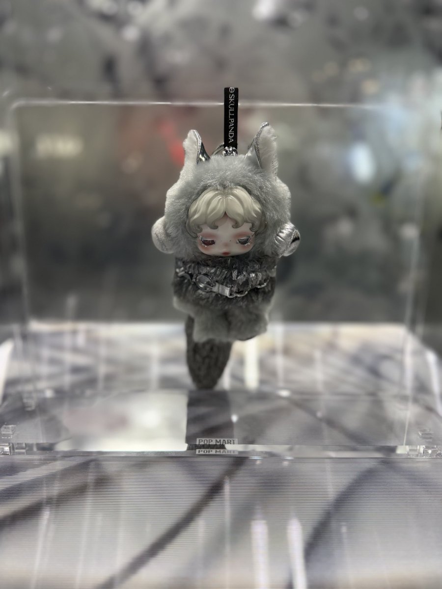 先日、渋谷のPOP MARTでSUKALLPANDAの日本限定の新作コラボ品を買っ