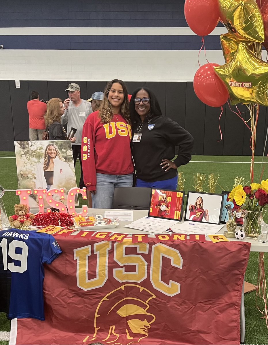 MrzAHensley's tweet image. 2025 Signing Day ⁦@Hebron_HS⁩ Congratulations Jordan Hill! USC is not only gaining a phenomenal soccer player but beautiful human being! Keep 🙌🏾 Climbing! #proudAP