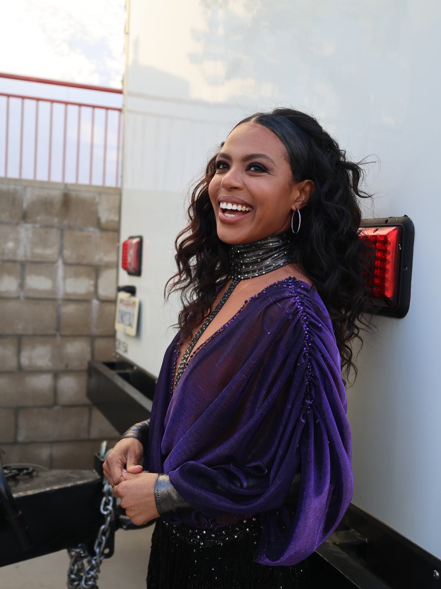 brittbshine's tweet image. this SERVEEEEE