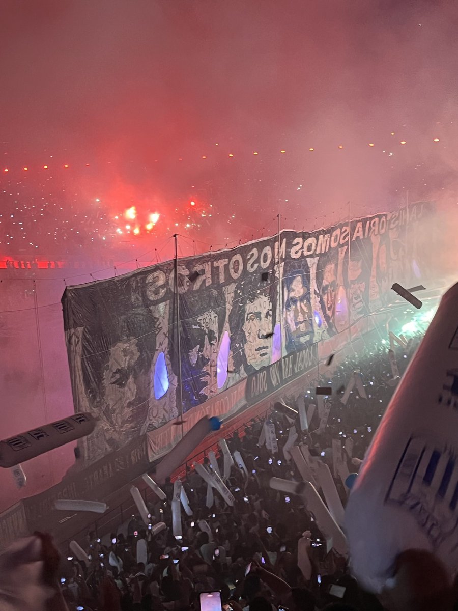 Pragmática🍀 tweet media