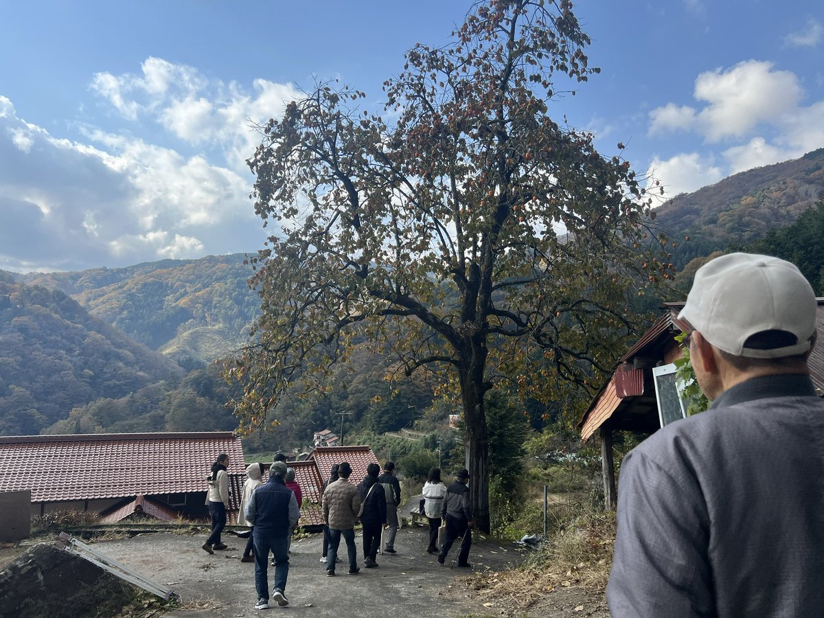 高齢者の
１.ゆるい空気感で落ち着く
2.知らない世界の話を聞ける
3.いくつになっても好奇心旺盛な
　姿を肌で感じる
4.老いることが嫌じゃなくなる

そんな、安心と刺激の優しい世界
#安芸太田町郷土史研究会