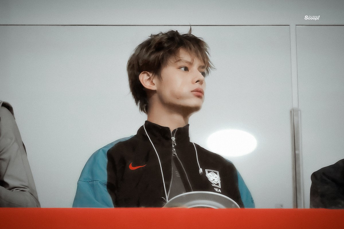 SCOOP051014's tweet image. 🍽️

#제임스 #JAMES #赵雨凡 
#CORTIS #코르티스