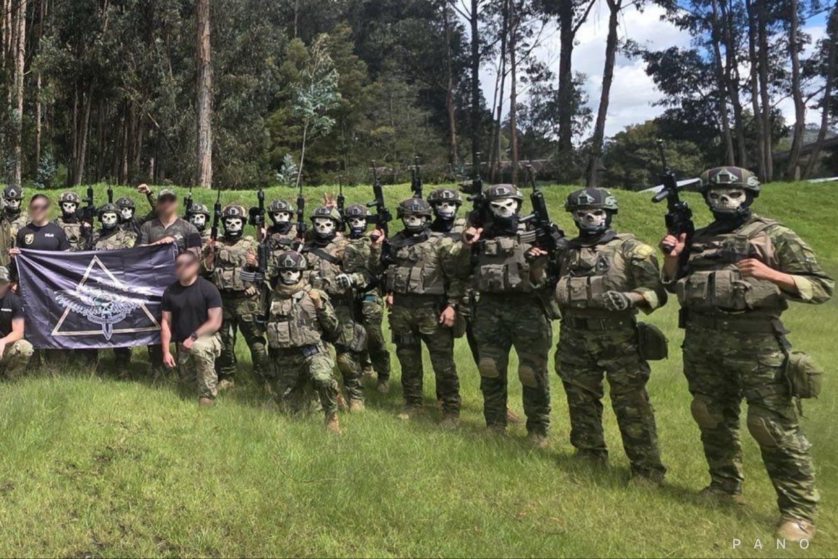 SOCSOUTH's tweet image. 📍 🇪🇨

U.S. Special Operations Forces conducted an advise-and-assist training engagement with Ecuador’s 3rd Division del Ejército Reconocimiento (D.E.R.) this week. 

As a vital regional security partner, Ecuador plays a key role in maintaining stability across the hemisphere.…