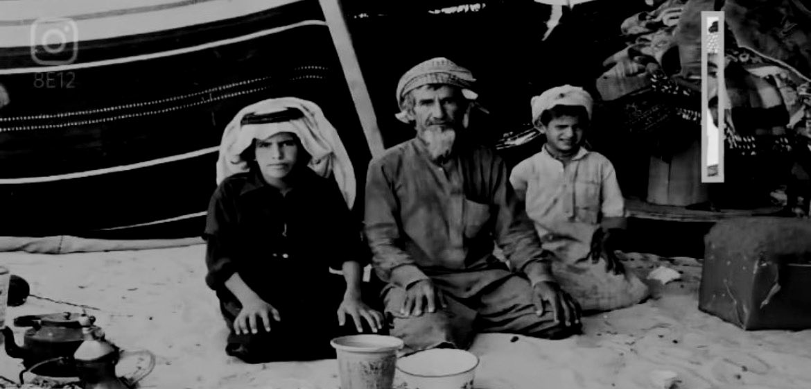 الله الله ف الصلاه وف المبادي
 وفي مبرة والديك الله يبرك

هذه اللي كلها حسب اعتقادي
 احتفظ فيها وتلقى اللي يسرك