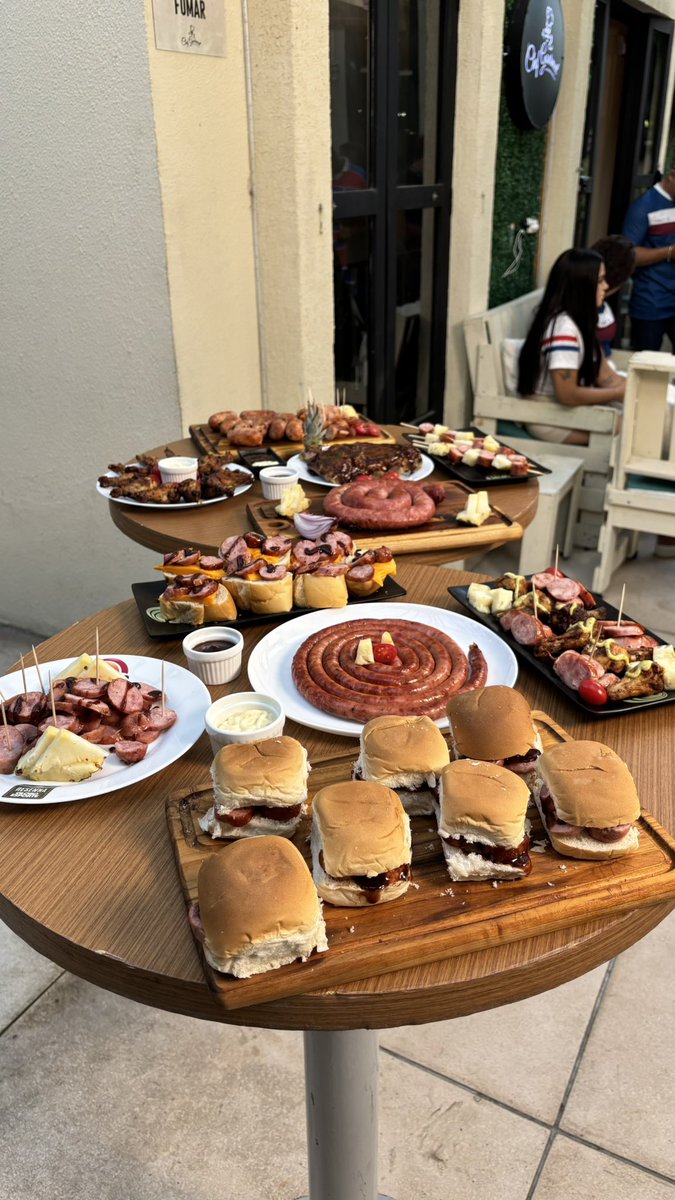 Soberba e Arrogante do Laion tweet media