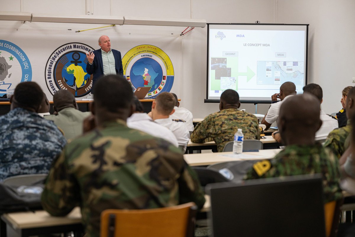 FrenchForces's tweet image. 📍Gulf of Guinea | End of the GRAND AFRICAN NEMO 25 exercise

🌍 Large-scale exercise organized by the Atlantic Command 🇫🇷 and the Yaoundé Architecture countries in a vast maritime area from Senegal to Angola, including a river component for the first time
🎯Objective: to develop…