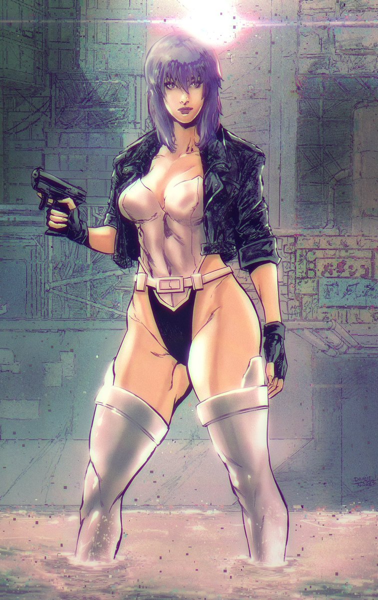 damientorresart's tweet image. Saw that today is the 30th anniversary of the 1995 animated adaptation of Ghost In The Shell! While this repost is based on the Stand Alone Complex Motoko, the background is inspired by the water fight scene from the film. 
#ghostintheshell #motokokusanagi