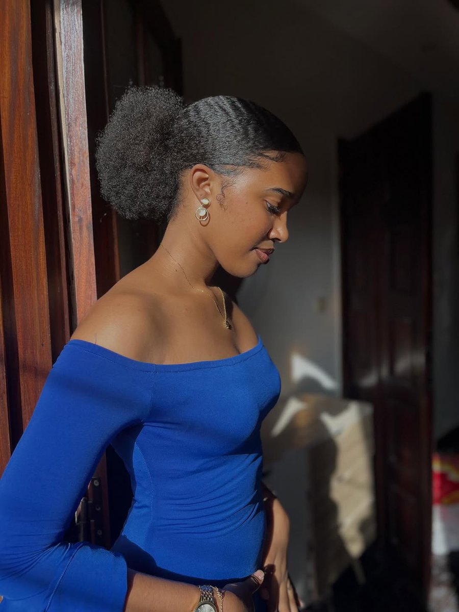 _MsooEvans's tweet image. Blue sun