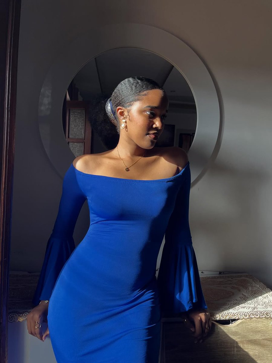 _MsooEvans's tweet image. Blue sun