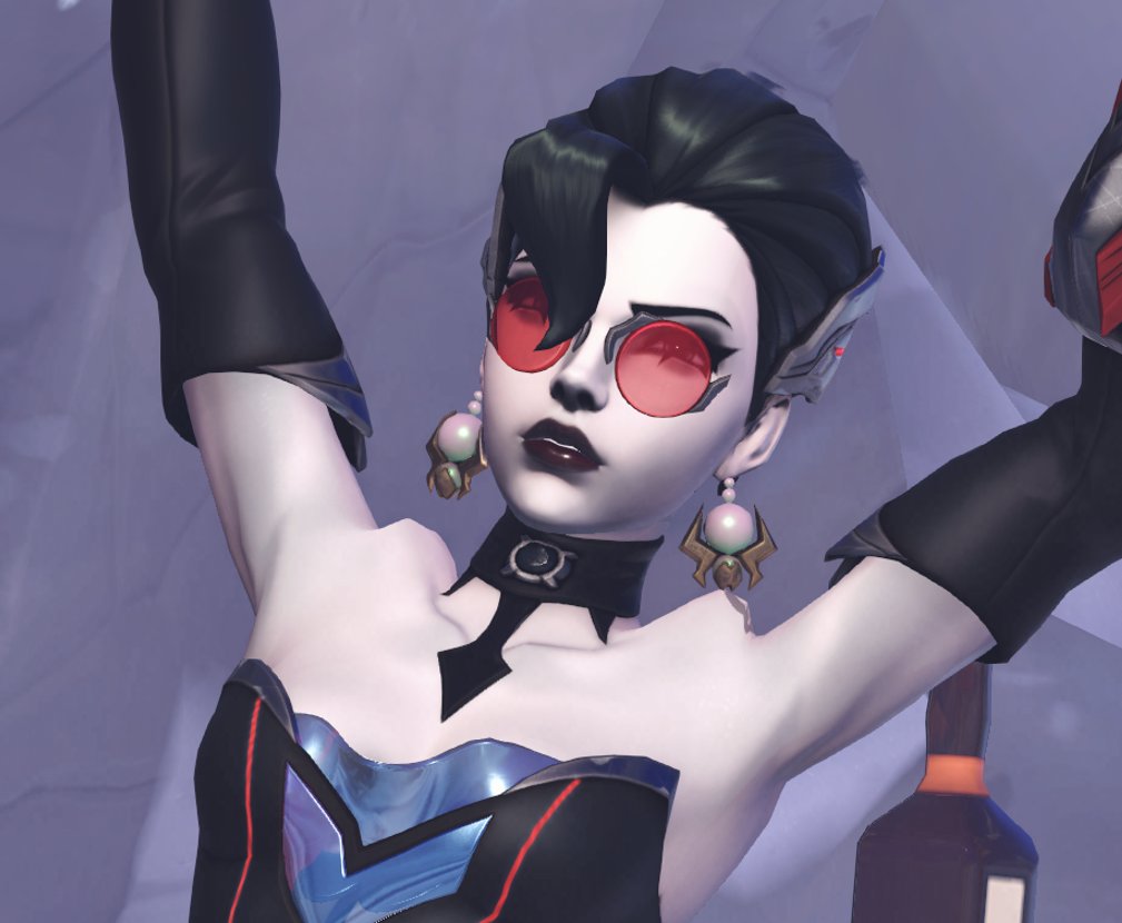 toxifix's tweet image. are shoulders supposed to do this or does she need help😭