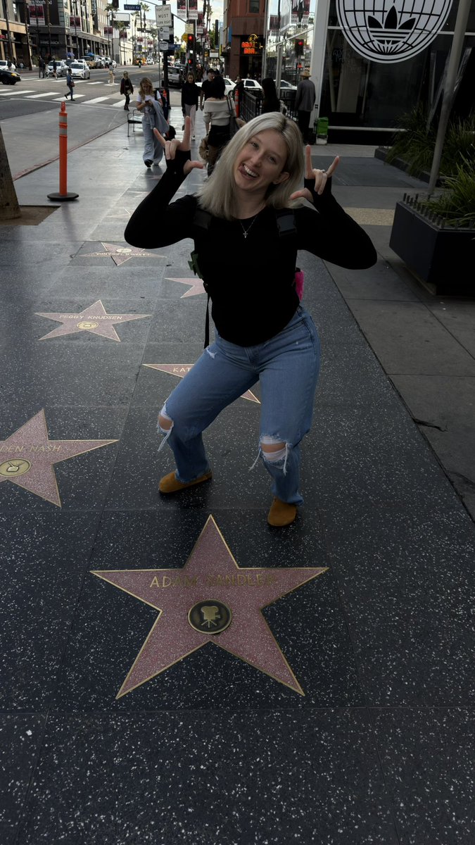 Happy Happy Gal tweet media