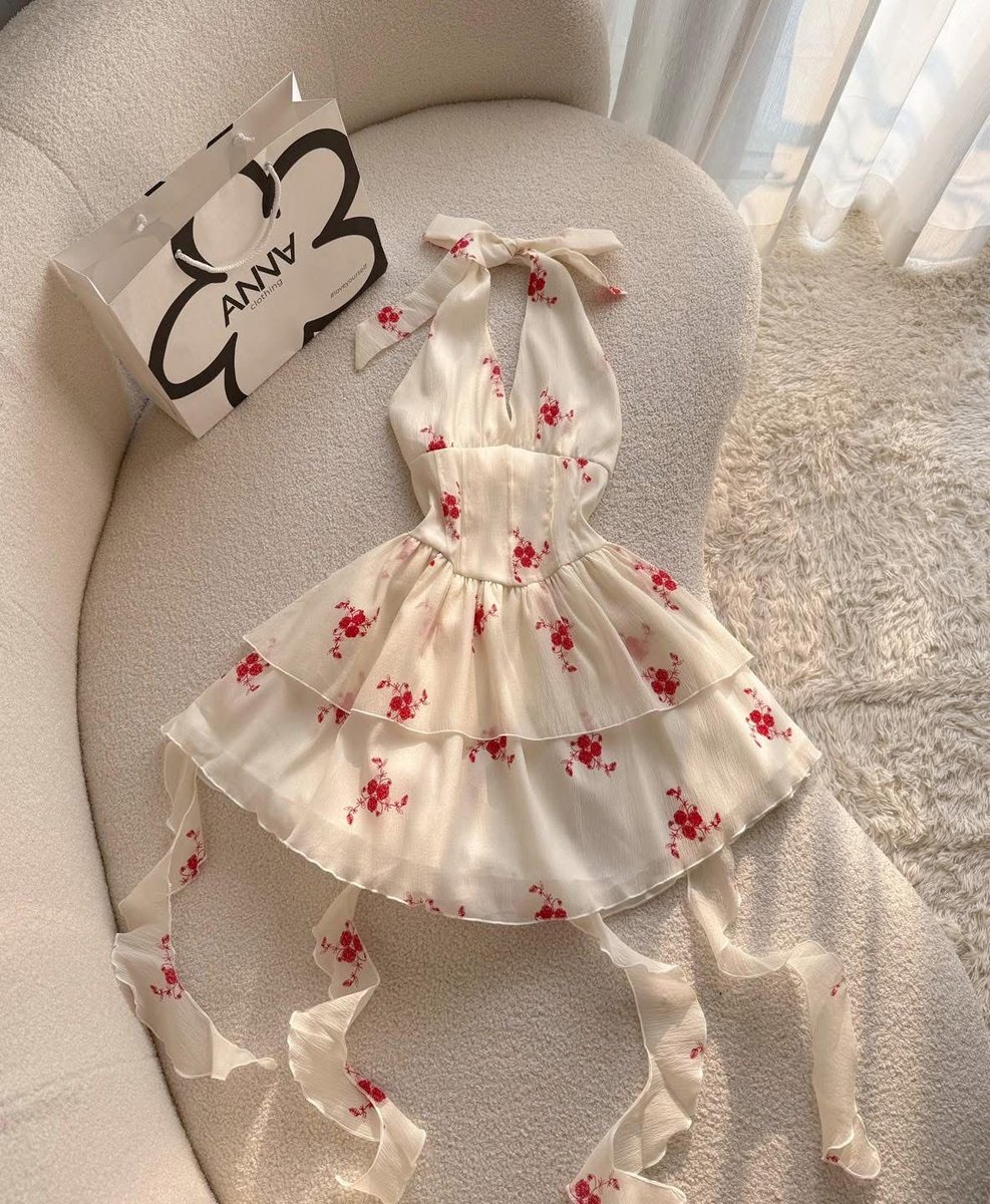 simple dress (@1dress_) on Twitter photo 