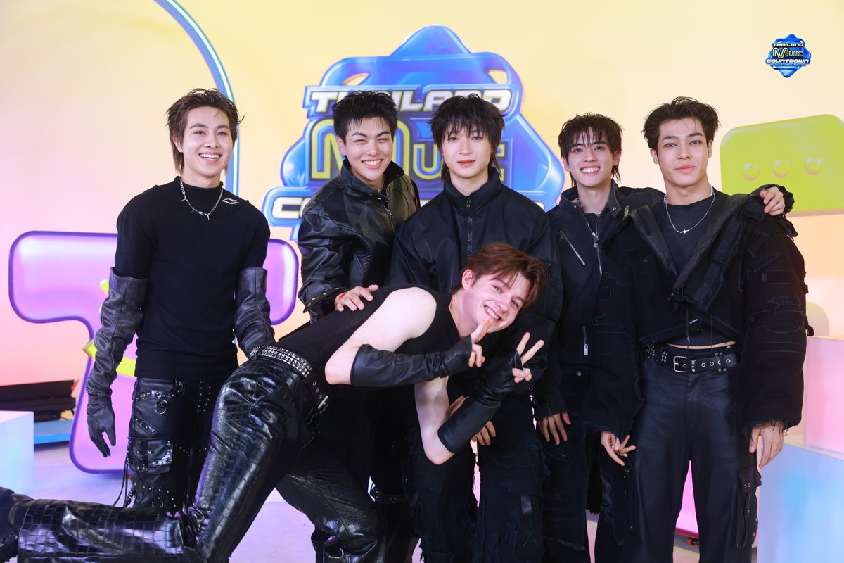 TMCcountdown's tweet photo. [𝑷𝑹𝑶𝑭𝑰𝑳𝑬✨] CIR*CRL - Want It Now | Thailand Music Countdown  

#CIRCRL #TMC_EP26 #TMC2025 #ThailandMusicCountdown #TrueCJCreations #Ch3Thailand https://t.co/edMDmg3YHR