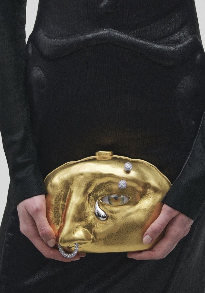 pYSLrada's tweet image. the art of schiaparelli