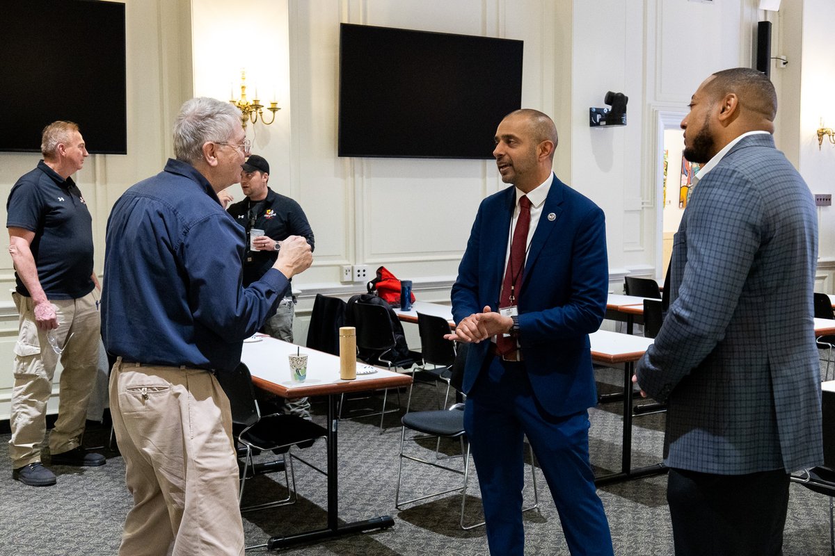 MCPAlert's tweet image. Last week, Secretary Atif Chaudhry invited DGS veterans for coffee and camaraderie to show appreciation for their service! Thank you to all our veterans for bringing the same dedication, leadership, and expertise from serving the country to serving Maryland.
