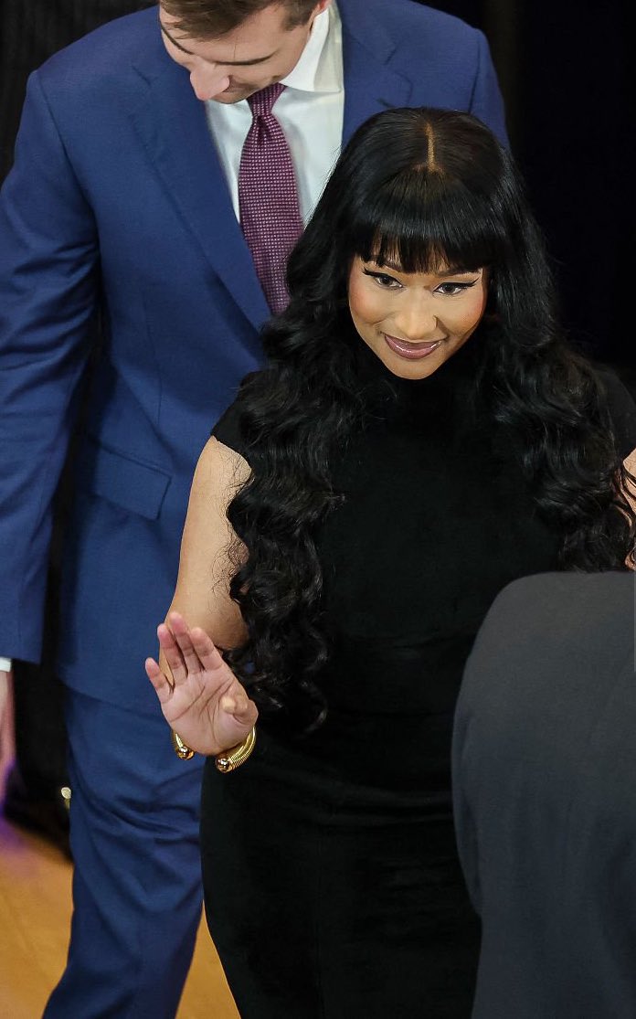 MINAJMEETDAWOO's tweet image. 